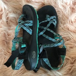 Light blue/green Chacos